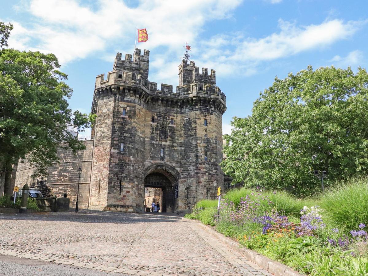 5 Castle Hill Villa Lancaster Eksteriør billede